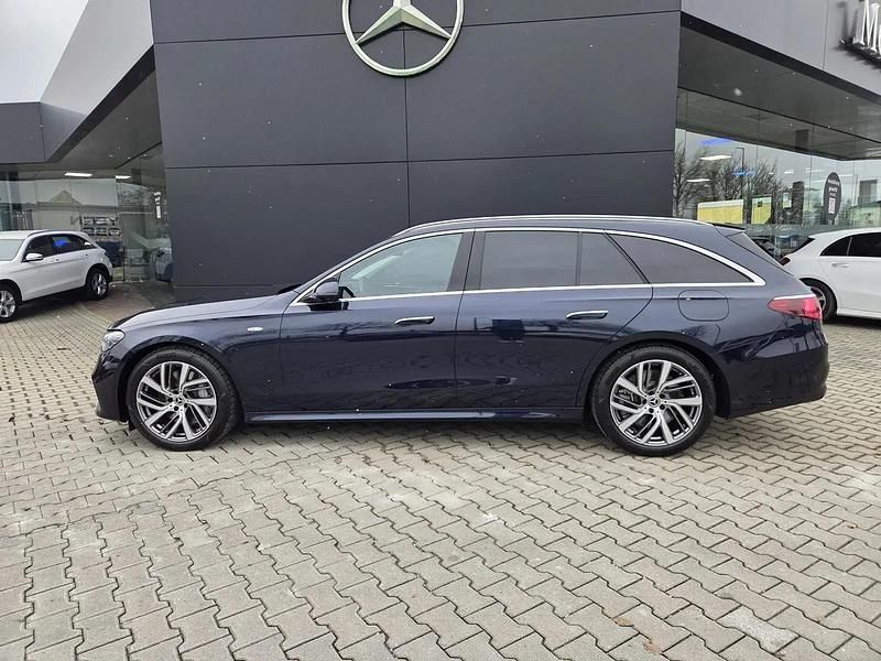 Gebraucht Mercedes E300 Avantgarde 197 PS (144 kW) 2025 Andere Kombi