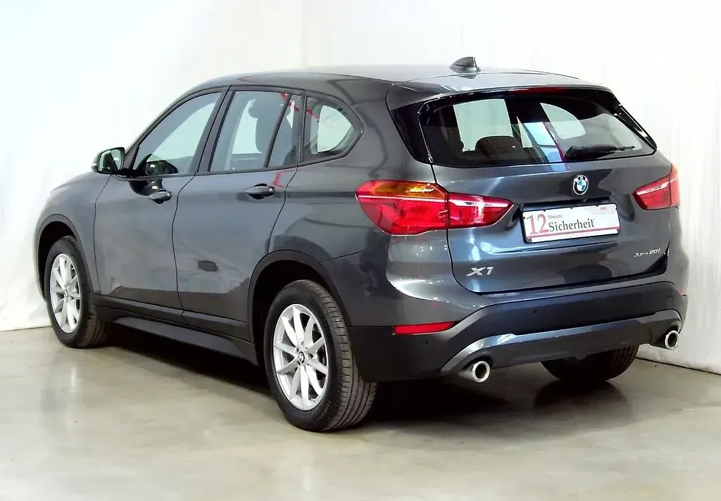 Gebraucht BMW X1 Advantage 192 PS (141 kW) 2020 Grau SUV
