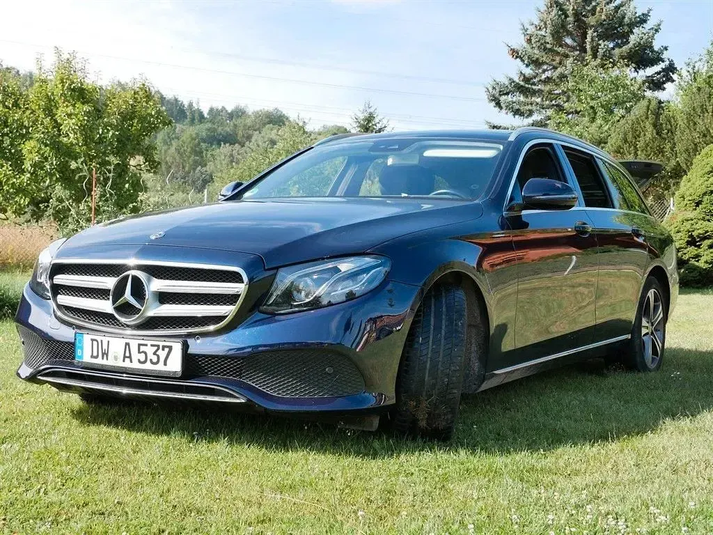 Gebraucht Mercedes E400 340 PS (250 kW) 2018 Blau Limousine