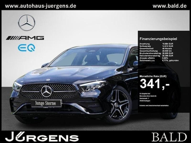 Schwarz metalliclack kosmosschwarz Gebraucht 2024 Mercedes A200 AMG Limousine | 37.880 € (Teuer) - Bild 1/4