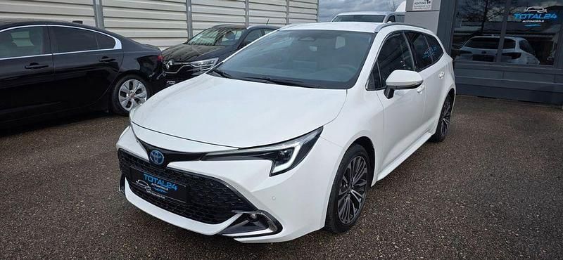 Gebraucht Toyota Corolla 152 PS (111 kW) 2024 Weiß Limousine