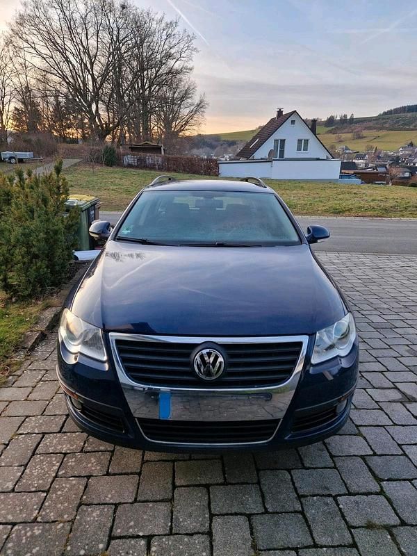 Gebraucht VW Passat Trendline 122 PS (89 kW) 2009 Blau Kombi