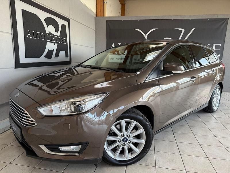 Gebraucht Ford Focus Titanium 150 PS (110 kW) 2018 Braun Kombi