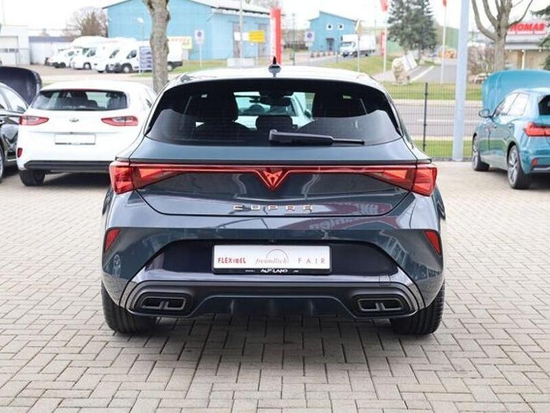 Nouă Cupra Leon 150 CP (110 kW) 2026 Albastru Berlinǎ