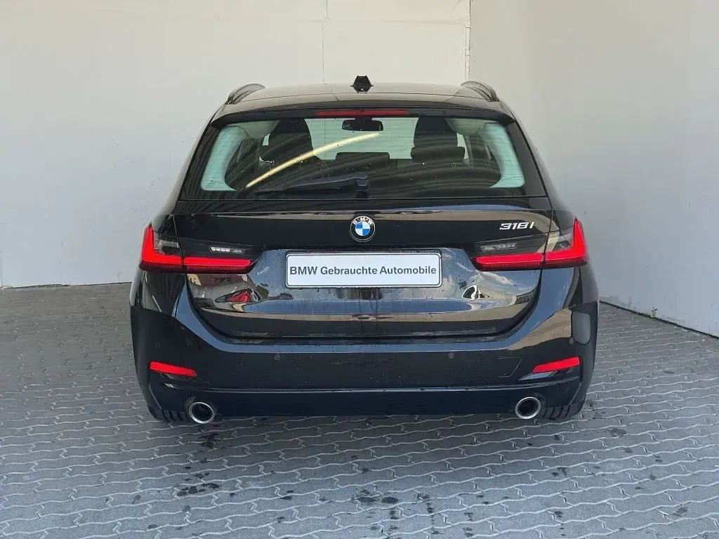 Gebraucht BMW 318 150 PS (110 kW) 2023 Schwarz Kombi