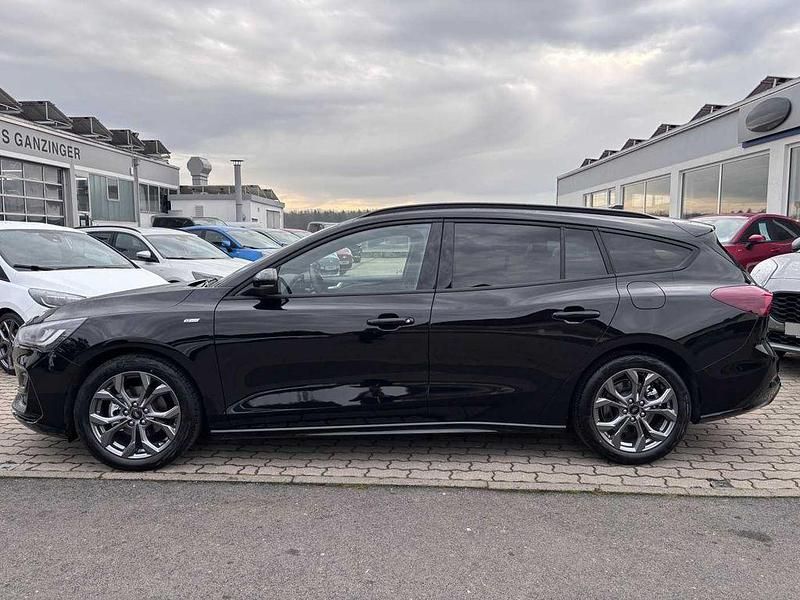 Neu Ford Focus ST-Line X 155 PS (114 kW) 2025 Schwarz Limousine