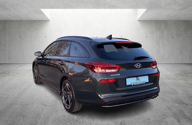 Neu Hyundai i30 N Line 140 PS (102 kW) 2025 Grau Kombi