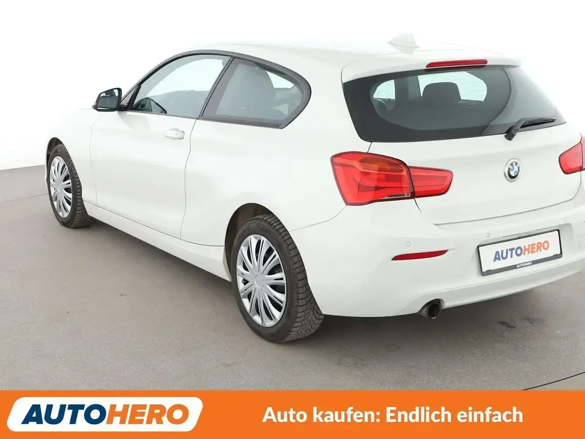 Gebraucht BMW 116 Advantage 109 PS (80 kW) 2016 Weiß Kleinwagen