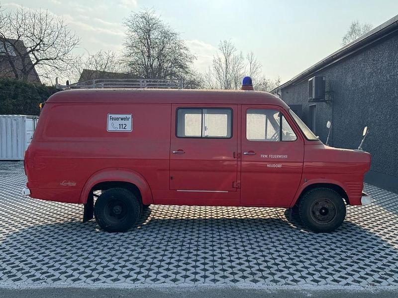 Usata Ford Transit 65 CV (47 kW) 1976 Monovolume