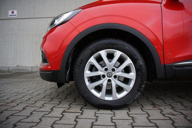 Gebraucht Renault Kadjar 140 PS (102 kW) 2019 Feuerrot SUV