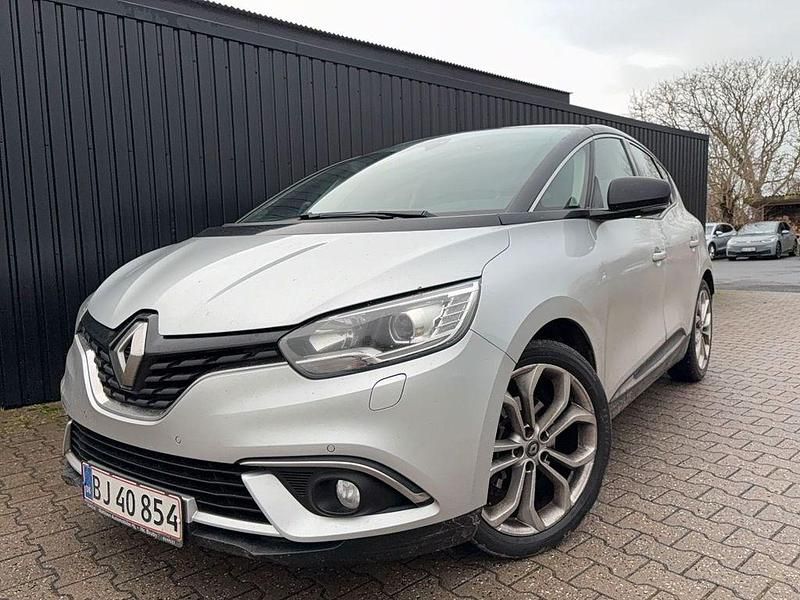 Gebraucht 2016 Renault Scénic III Zen Van / Kleinbus | 6.800 € (Guter Preis) - Bild 1/4