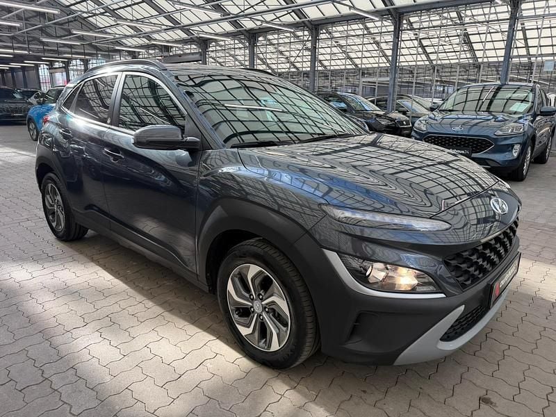 Gebraucht Hyundai Kona 105 PS (77 kW) 2022 Schwarz SUV