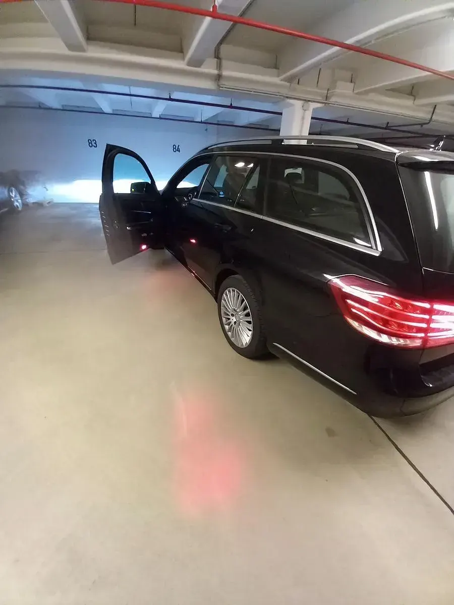 Gebraucht Mercedes E250 204 PS (150 kW) 2016 Schwarz Kombi