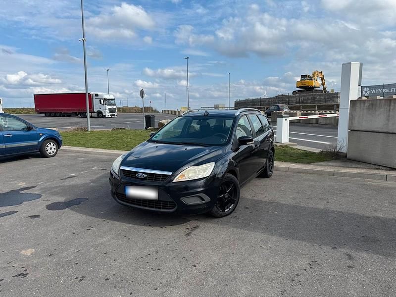 Gebraucht Ford Focus 109 PS (80 kW) 2010 Schwarz Kombi