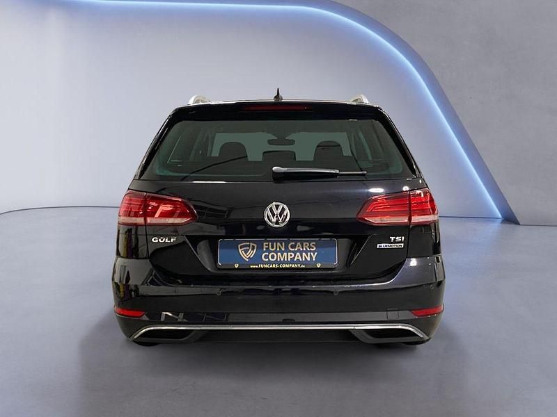 Gebraucht VW Golf VII Join 131 PS (96 kW) 2018 Schwarz Kombi