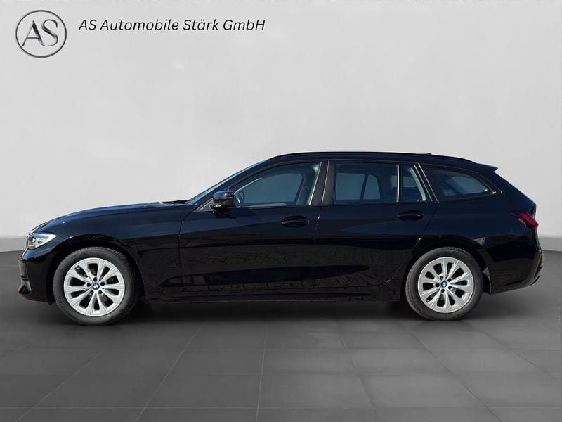 Gebraucht BMW 318 Advantage 156 PS (114 kW) 2022 Schwarz Kombi