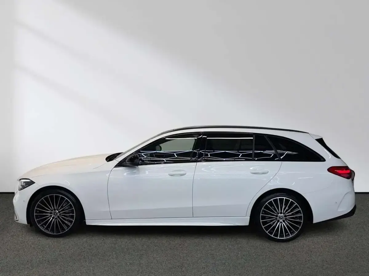 Gebraucht Mercedes C220 AMG 197 PS (144 kW) 2026 Weiß Kombi