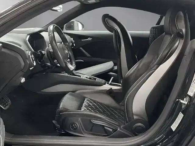 Gebraucht Audi TT S-Line 197 PS (144 kW) 2022 Mythosschwarz Coupé