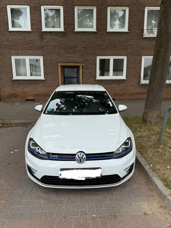 Weiß Gebraucht 2015 VW Golf VII GTE Limousine | 14.500 € (Fairer Preis) - Bild 1/4
