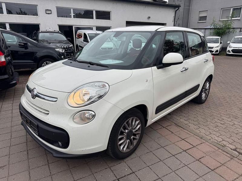 Weiß Gebraucht 2012 Fiat 500L Van / Kleinbus | 5.990 € (Guter Preis) - Bild 1/4