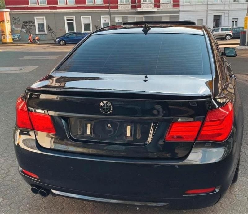 Second-hand BMW 730 245 CP (180 kW) 2011 Negru Berlinǎ