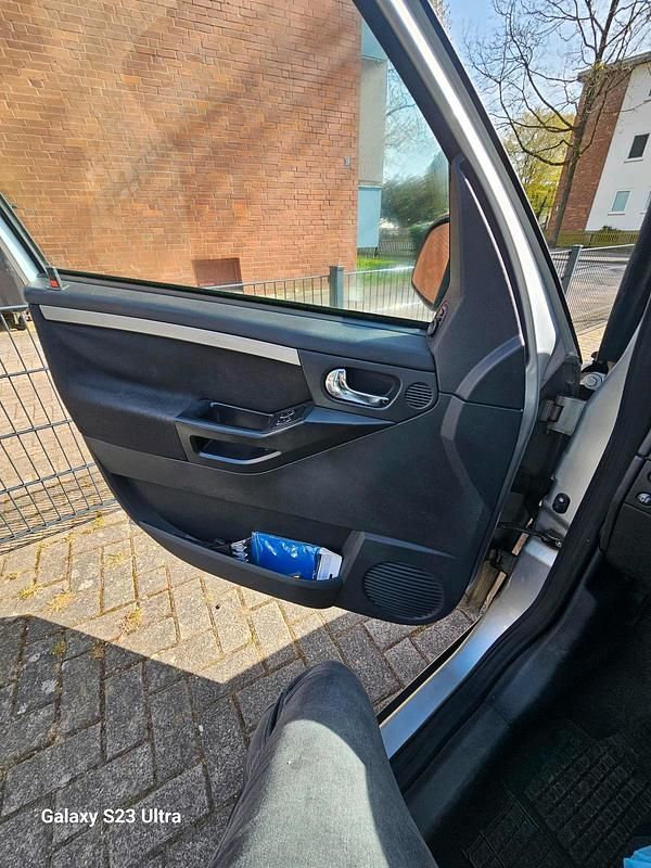 Second-hand Opel Meriva 100 CP (73 kW) 2004 Argintiu Monovolum