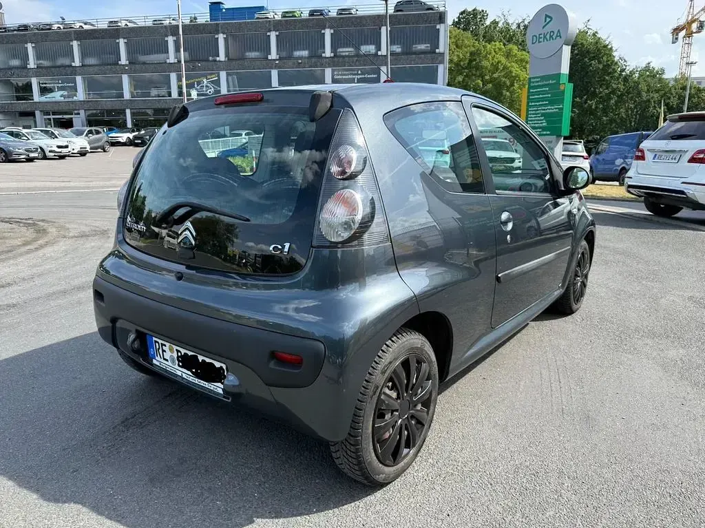 Gebraucht Citroën C1 Advance 68 PS (50 kW) 2012 Grau Kleinwagen