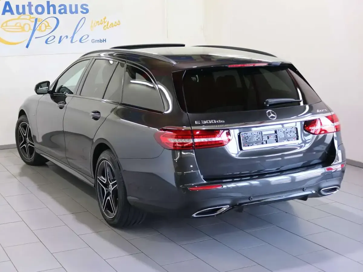 Gebraucht Mercedes E300 AMG line 306 PS (225 kW) 2021 Graphitgrau met. Kombi