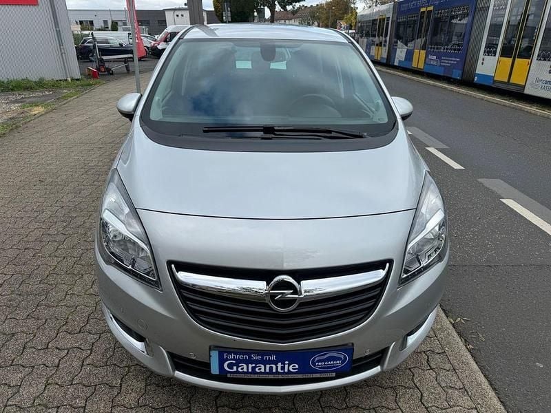 Silber Gebraucht 2017 Opel Meriva Active Van / Kleinbus | 6.999 € (Fairer Preis) - Bild 1/4