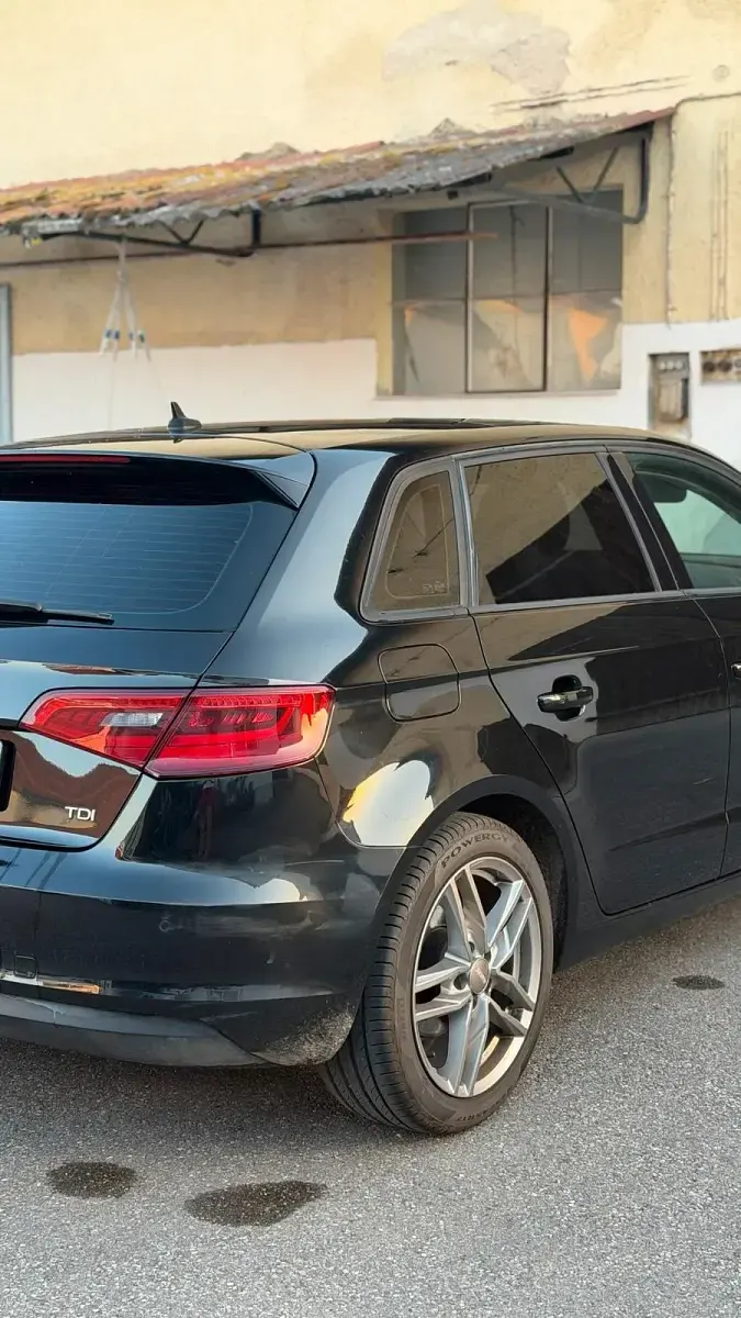 Gebraucht Audi A3 Sportback 184 PS (135 kW) 2015 Schwarz Kleinwagen