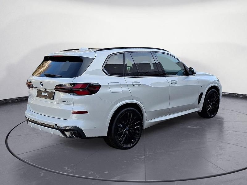 Neu BMW X5 352 PS (258 kW) 2026 Weiß SUV