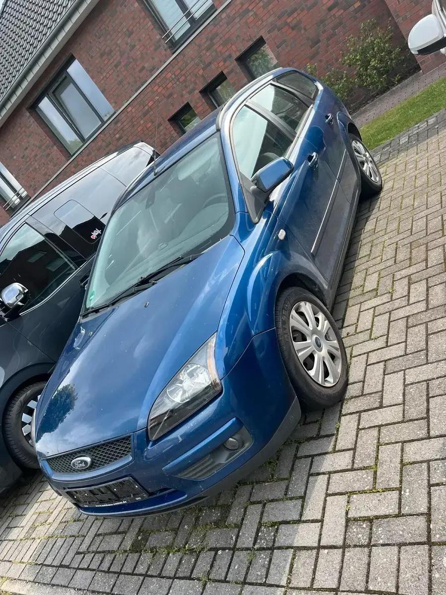 Gebraucht Ford Focus 101 PS (74 kW) 2007 Blau Kombi