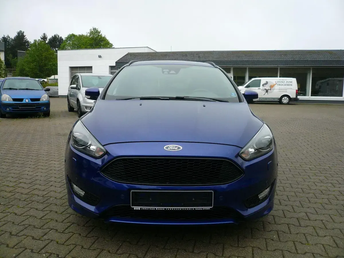 Gebraucht Ford Focus ST-Line 125 PS (91 kW) 2017 Blau Kombi