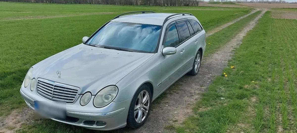 Gebraucht Mercedes E220 150 PS (110 kW) 2004 Kombi