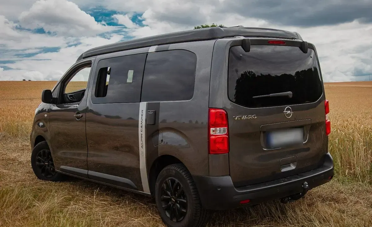 Gebraucht Opel Vivaro-e Combi 144 PS (105 kW) 2024 Grau Van / Kleinbus