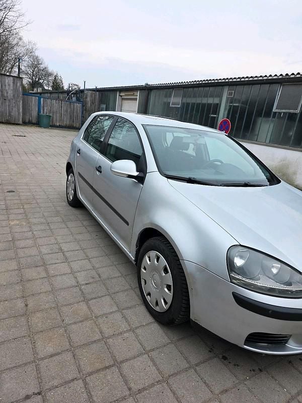 Gebraucht VW Golf V 115 PS (84 kW) 2006 Silber Kleinwagen