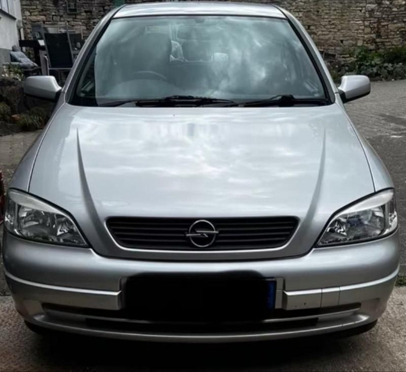Gebraucht Opel Astra 84 PS (61 kW) 2003 Silber Limousine