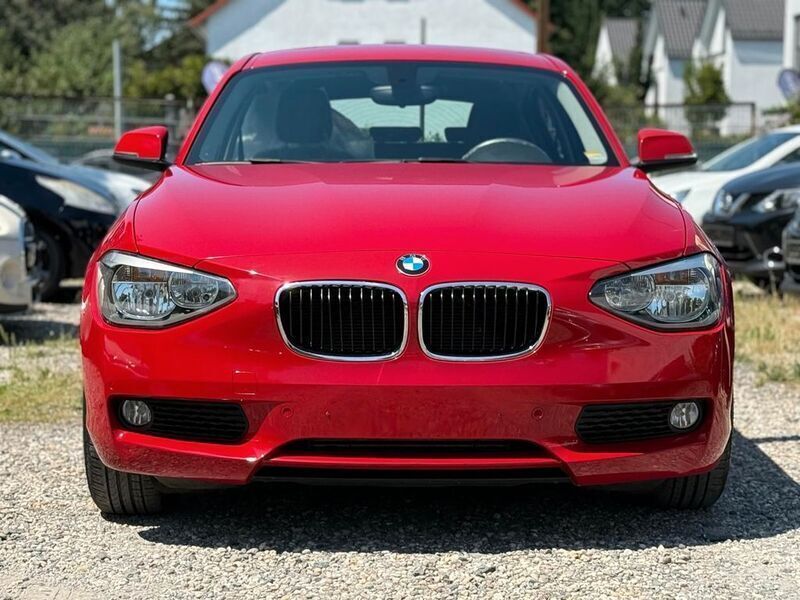 Rot Gebraucht 2014 BMW 116 Sport Line Kleinwagen | 11.799 € (Guter Preis) - Bild 1/4