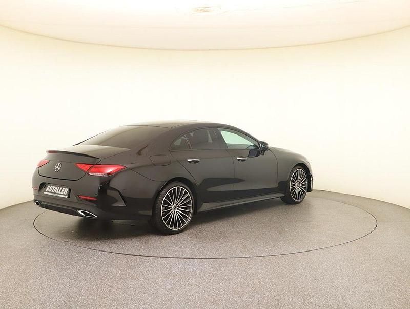 Gebraucht Mercedes CLS400 AMG 330 PS (242 kW) 2024 Metalliclack obsidianschwarz (metallic) Coupé