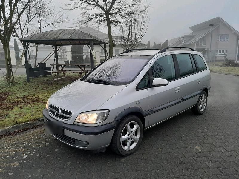 Silber Gebraucht 2005 Opel Zafira Van / Kleinbus | 1.100 € (Superpreis) - Bild 1/4