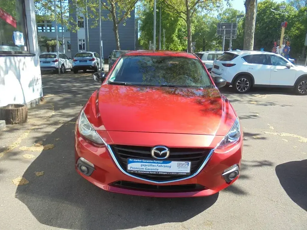 Gebraucht Mazda 3 Center-Line 150 PS (110 kW) 2015 Rot Limousine