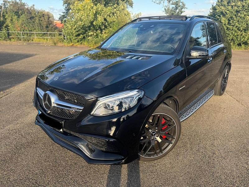 Schwarz Gebraucht 2017 Mercedes GLE63 AMG AMG SUV | 48.500 € (Fairer Preis) - Bild 1/4