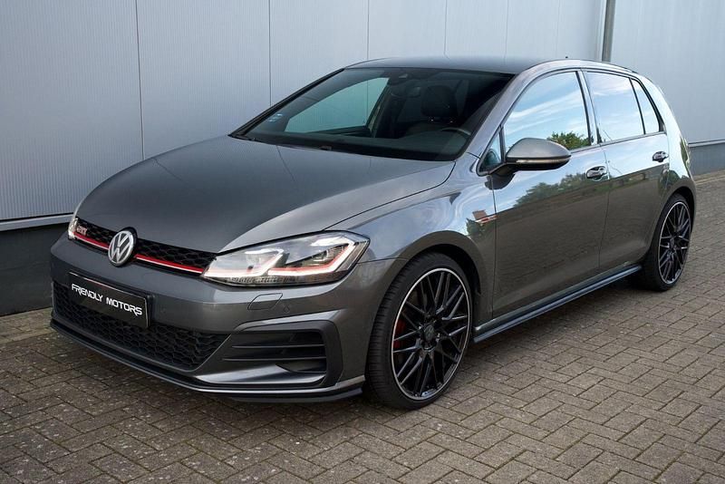 Grau Gebraucht 2017 VW Golf VII GTI Limousine | 19.990 € (Guter Preis) - Bild 1/4