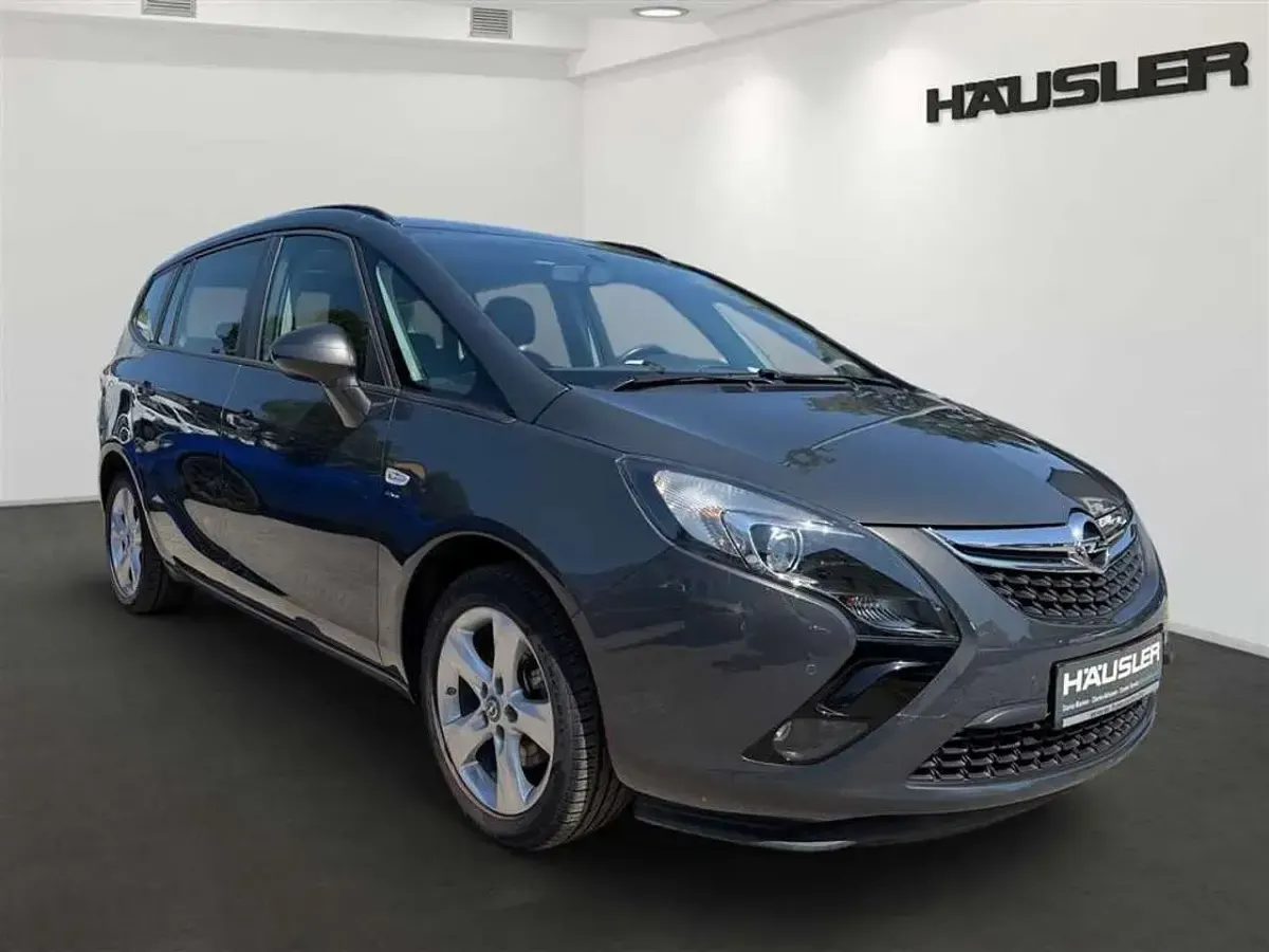 Gebraucht Opel Zafira Tourer drive 140 PS (102 kW) 2015 Grau met. Van / Kleinbus