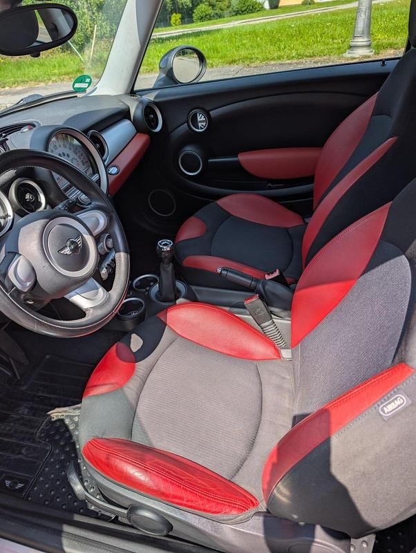 Gebraucht Mini ONE 95 PS (69 kW) 2009 Rot Kleinwagen