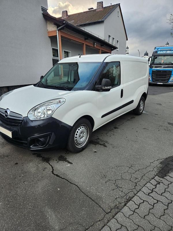 Usado Opel Combo 2018 Branco Monovolume