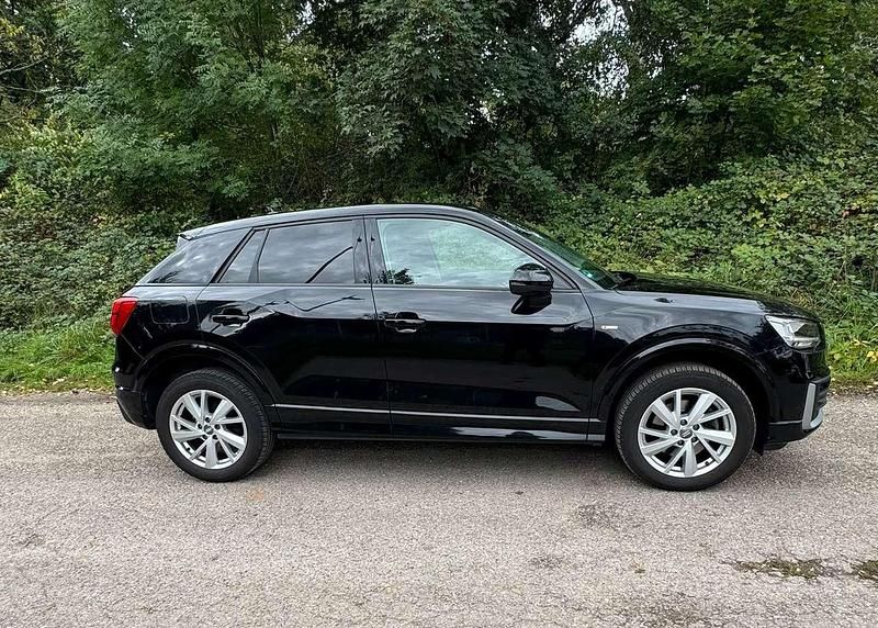 Gebraucht Audi Q2 S-Line 150 PS (110 kW) 2020 Schwarz SUV