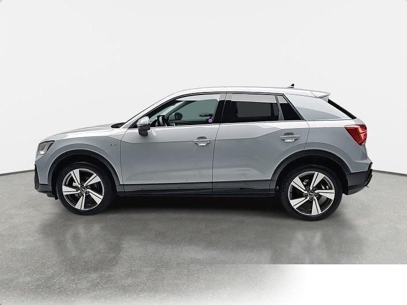 Neu Audi Q2 S-Line 150 PS (110 kW) 2025 Metallic SUV
