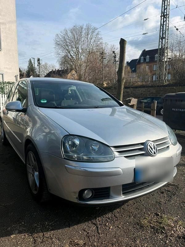 Gebraucht VW Golf V 150 PS (110 kW) 2004 Silber Kleinwagen