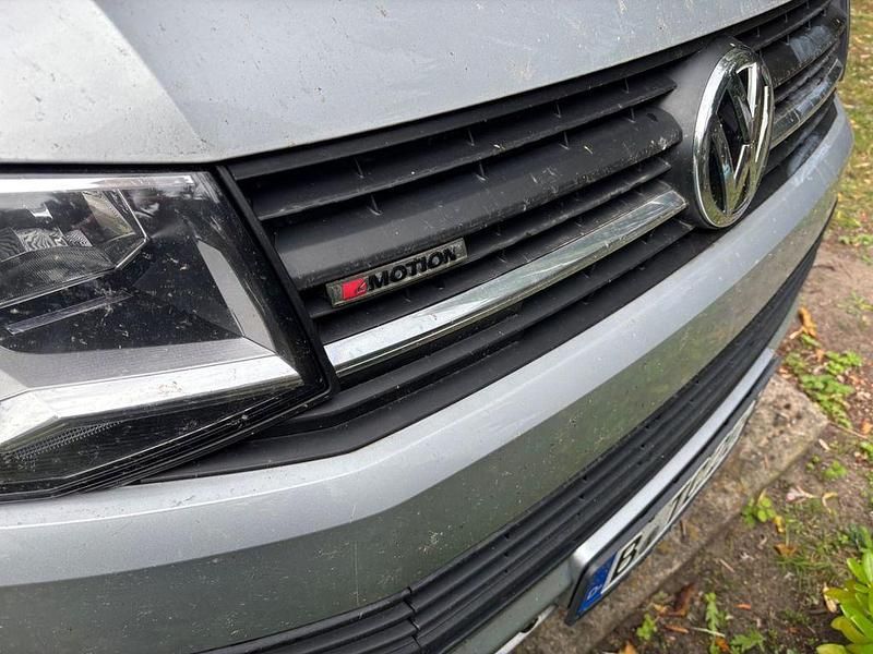 Silber Gebraucht 2016 VW T6 Beach Van | 31.500 € (Teuer) - Bild 1/4